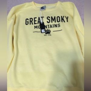 Great smokies crew neck sweatshirt